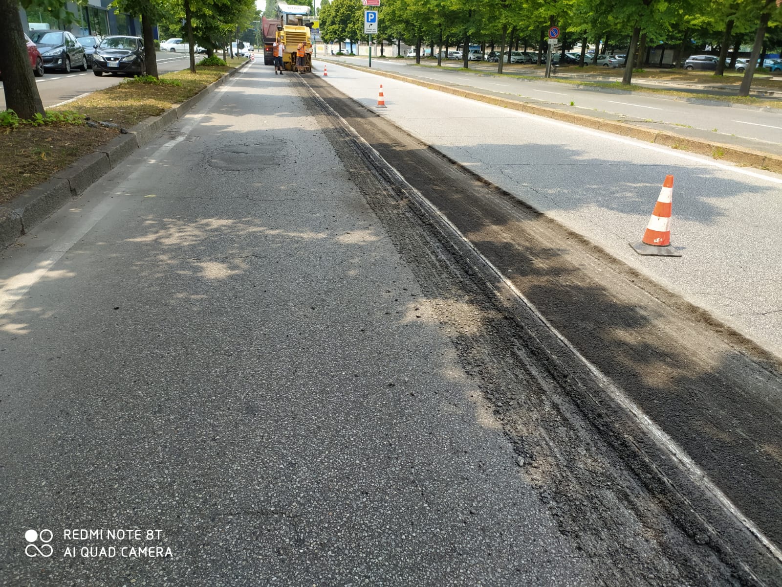 inizio lavori asfaltatura in via Carducci - estate 2020