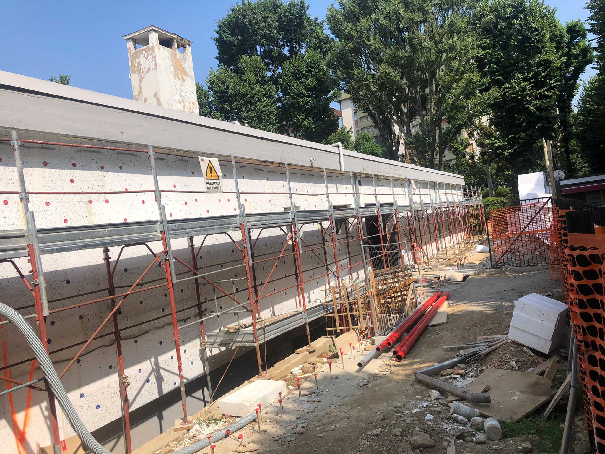 Piscina De Gregorio, cantiere operativo anche in agosto: si avvicina la riapertura