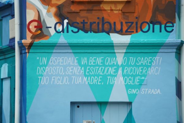 Murales di Gino Strada