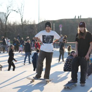 Inaugurazione skatepark: ragazzi con lo skate