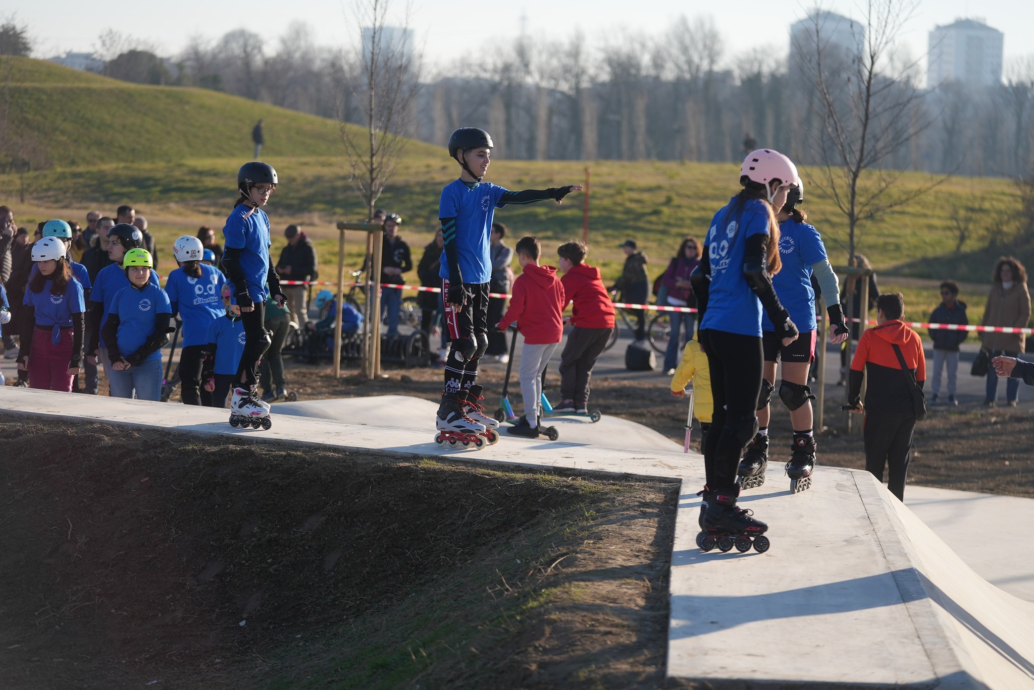 inaugurazione skatepark: bambini sulla pista