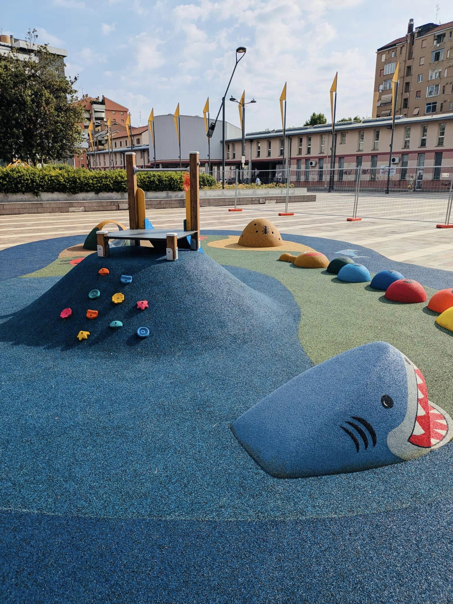 giochi in piazza Oldrini - fine lavori