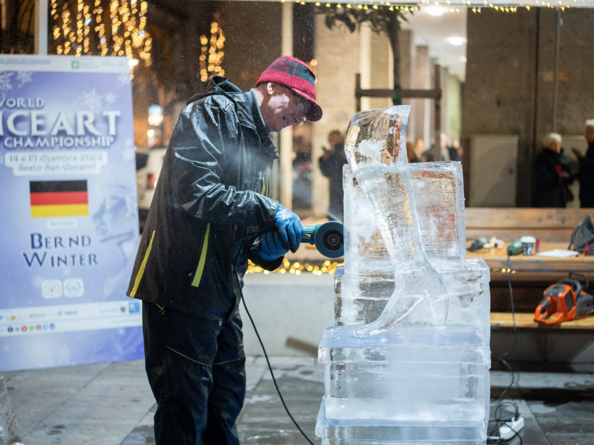 World Ice Art Championship 13-15 dicembre 2024, piazza Petazzi, Sesto San Giovanni