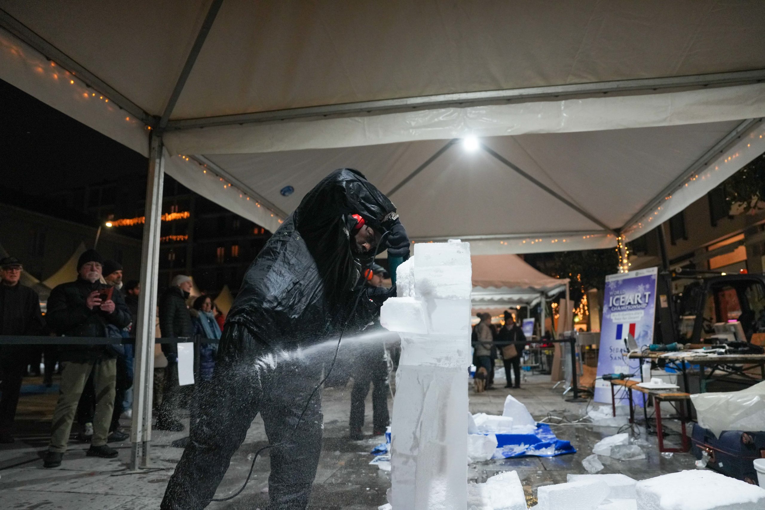 World Ice Art Championship 13-15 dicembre 2024, piazza Petazzi, Sesto San Giovanni