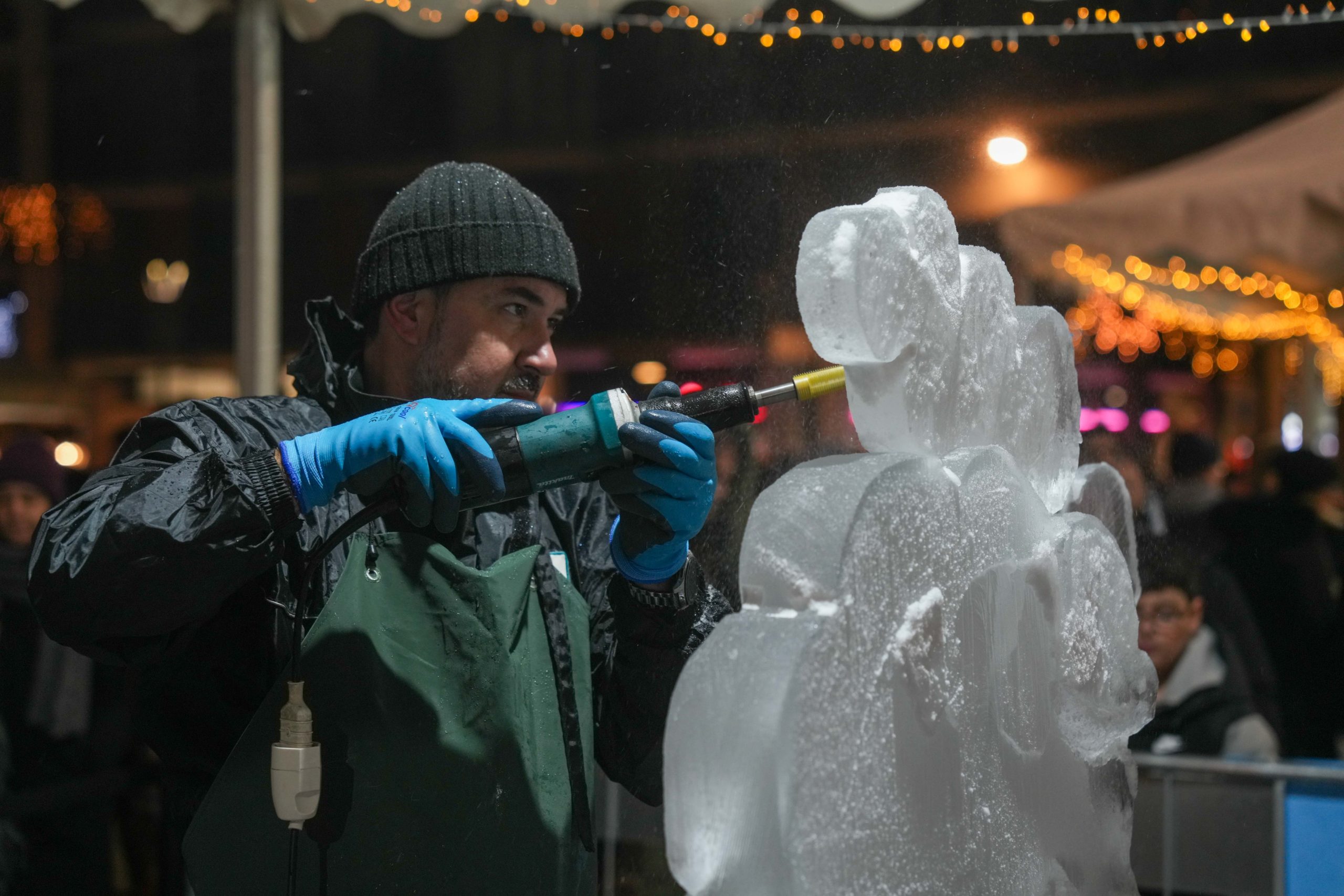 World Ice Art Championship 13-15 dicembre 2024, piazza Petazzi, Sesto San Giovanni