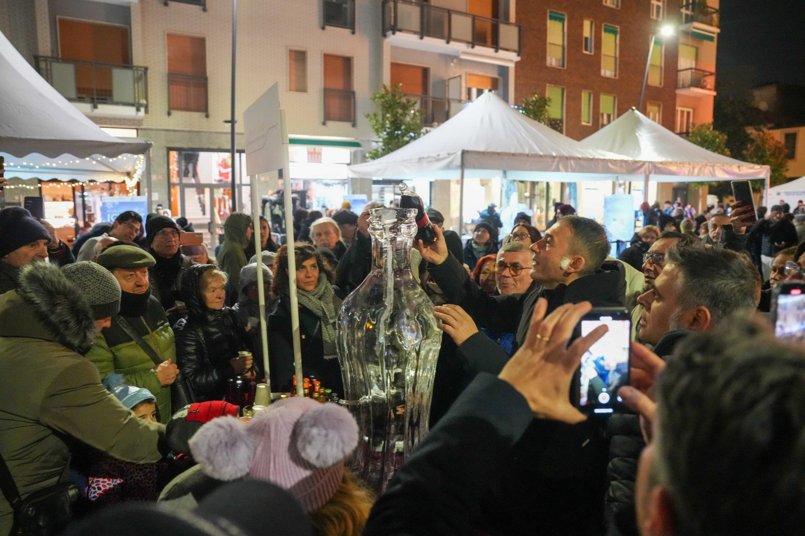 World Ice Art Championship 13-15 dicembre 2024, piazza Petazzi, Sesto San Giovanni