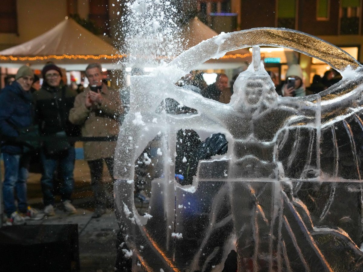 World Ice Art Championship 13-15 dicembre 2024, piazza Petazzi, Sesto San Giovanni