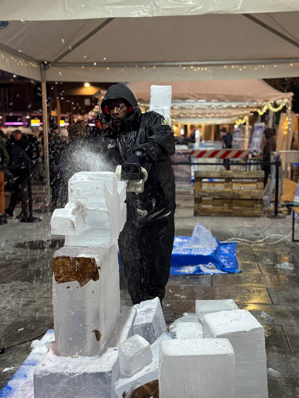 World Ice Art Championship 13-15 dicembre 2024, piazza Petazzi, Sesto San Giovanni