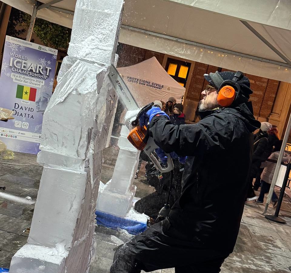 World Ice Art Championship 13-15 dicembre 2024, piazza Petazzi, Sesto San Giovanni