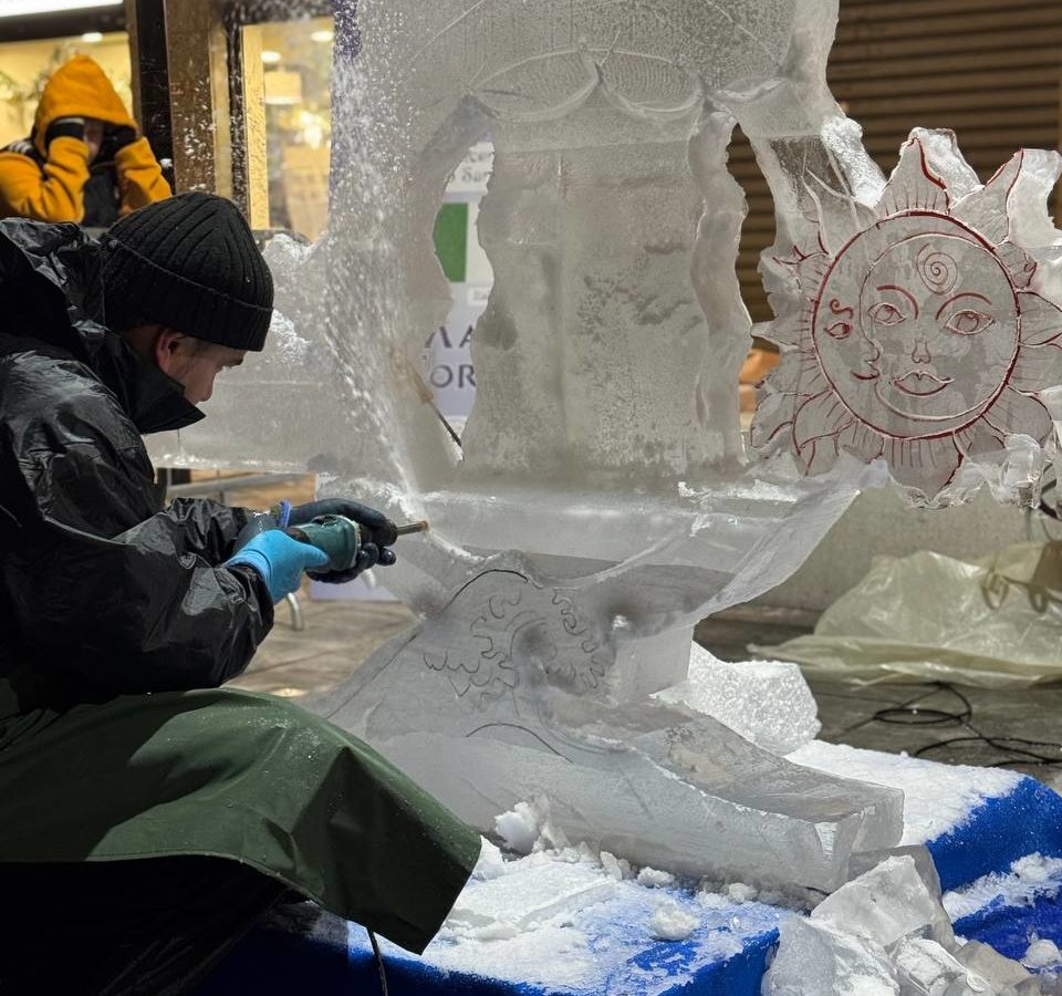 World Ice Art Championship 13-15 dicembre 2024, piazza Petazzi, Sesto San Giovanni