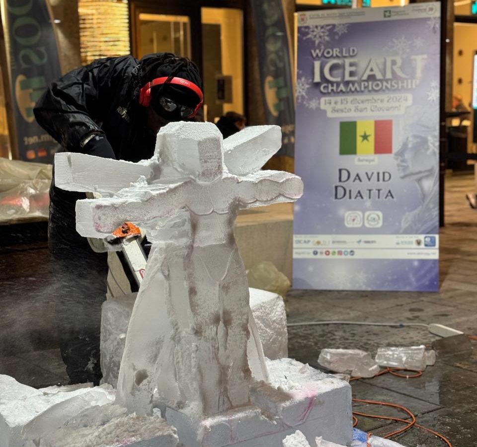 World Ice Art Championship 13-15 dicembre 2024, piazza Petazzi, Sesto San Giovanni