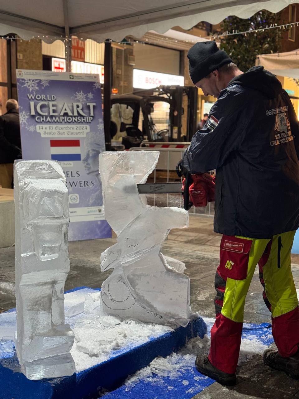 World Ice Art Championship 13-15 dicembre 2024, piazza Petazzi, Sesto San Giovanni