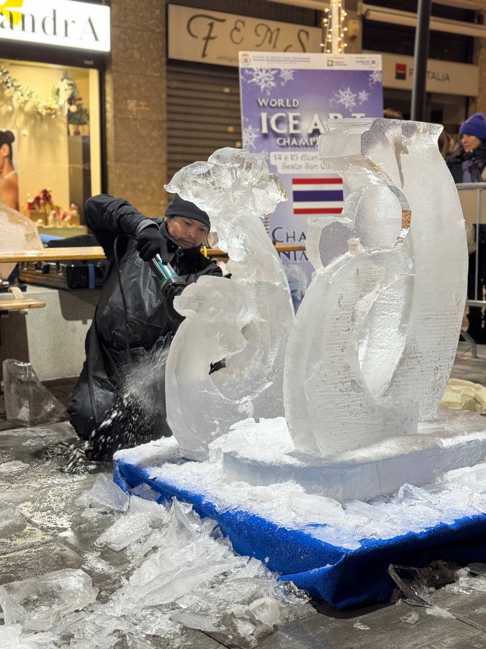 World Ice Art Championship 13-15 dicembre 2024, piazza Petazzi, Sesto San Giovanni