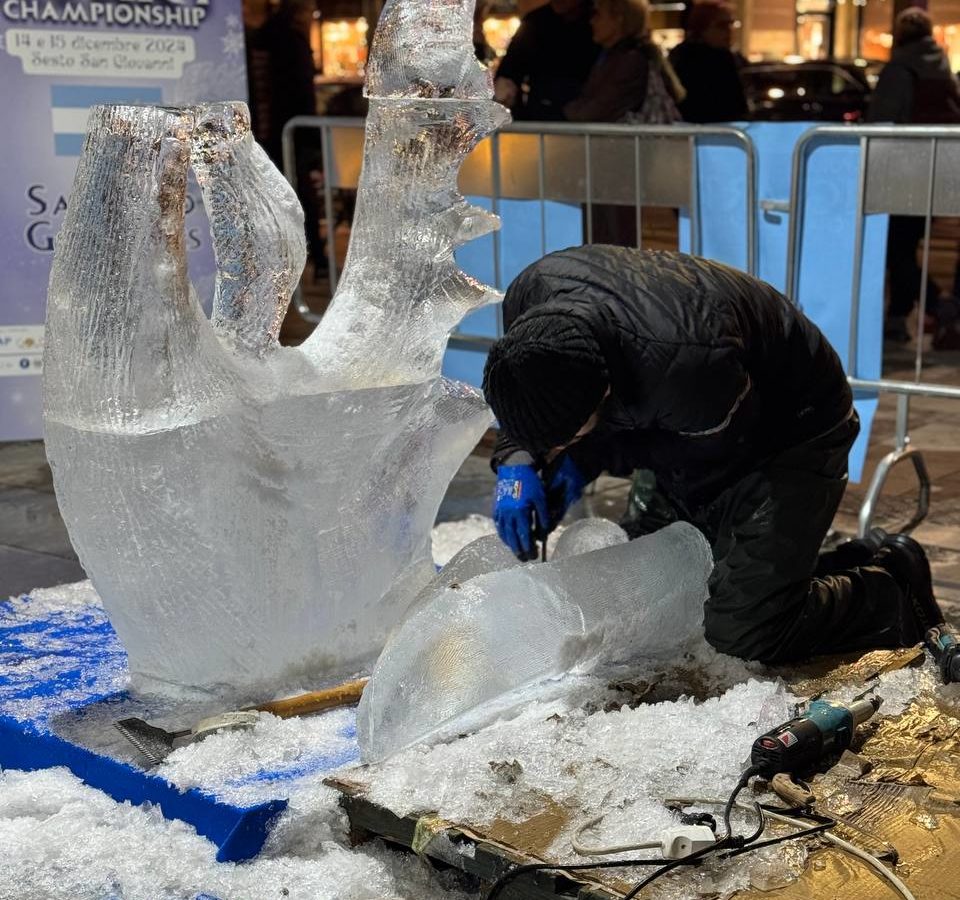 World Ice Art Championship 13-15 dicembre 2024, piazza Petazzi, Sesto San Giovanni