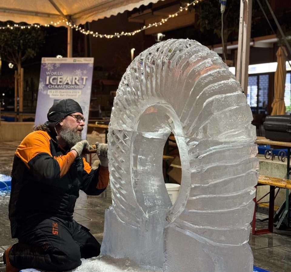 World Ice Art Championship 13-15 dicembre 2024, piazza Petazzi, Sesto San Giovanni