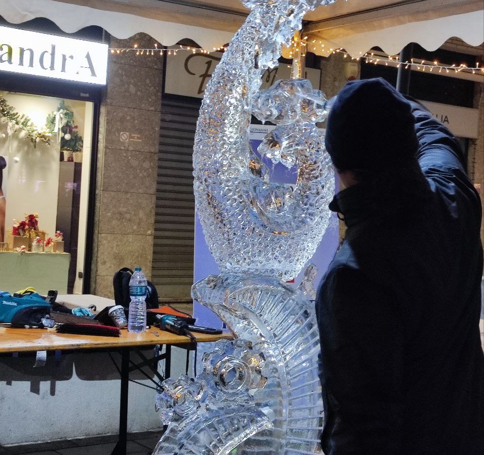 World Ice Art Championship 13-15 dicembre 2024, piazza Petazzi, Sesto San Giovanni