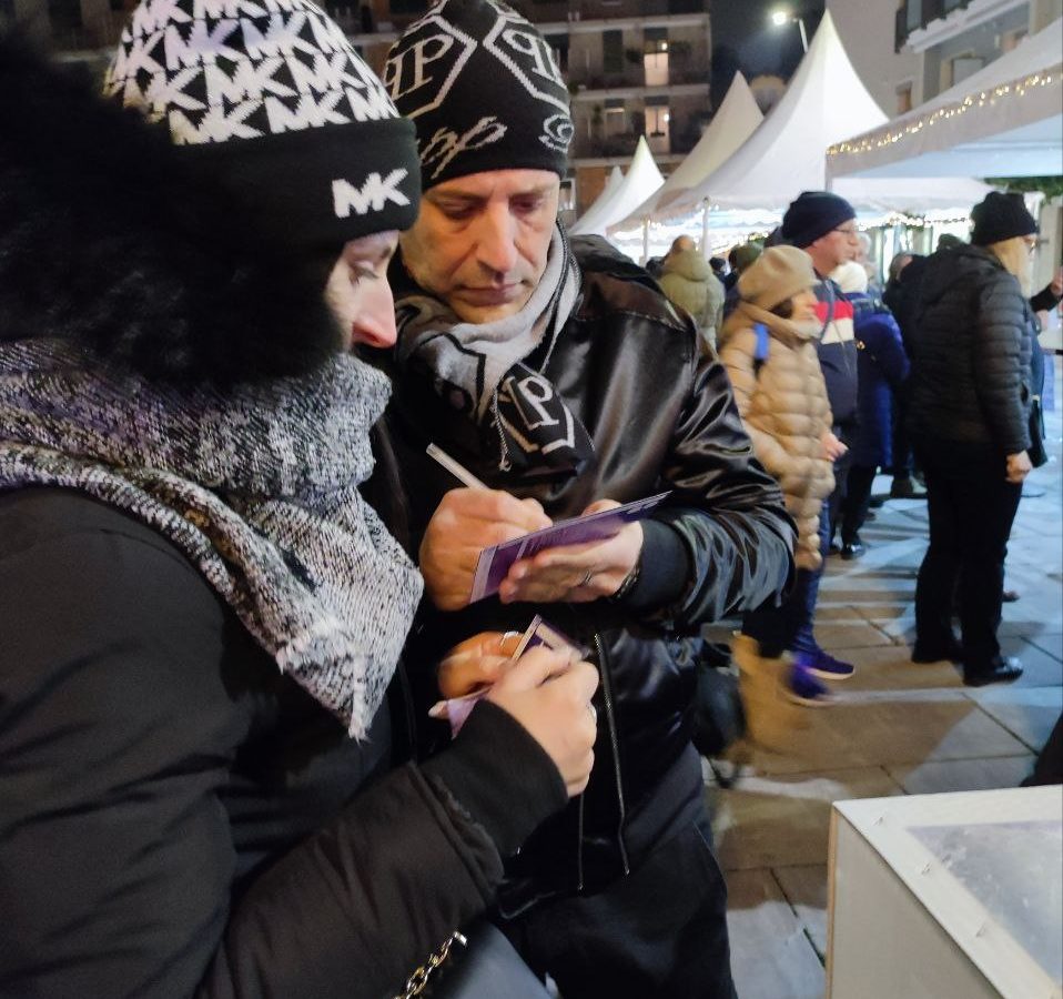 World Ice Art Championship 13-15 dicembre 2024, piazza Petazzi, Sesto San Giovanni