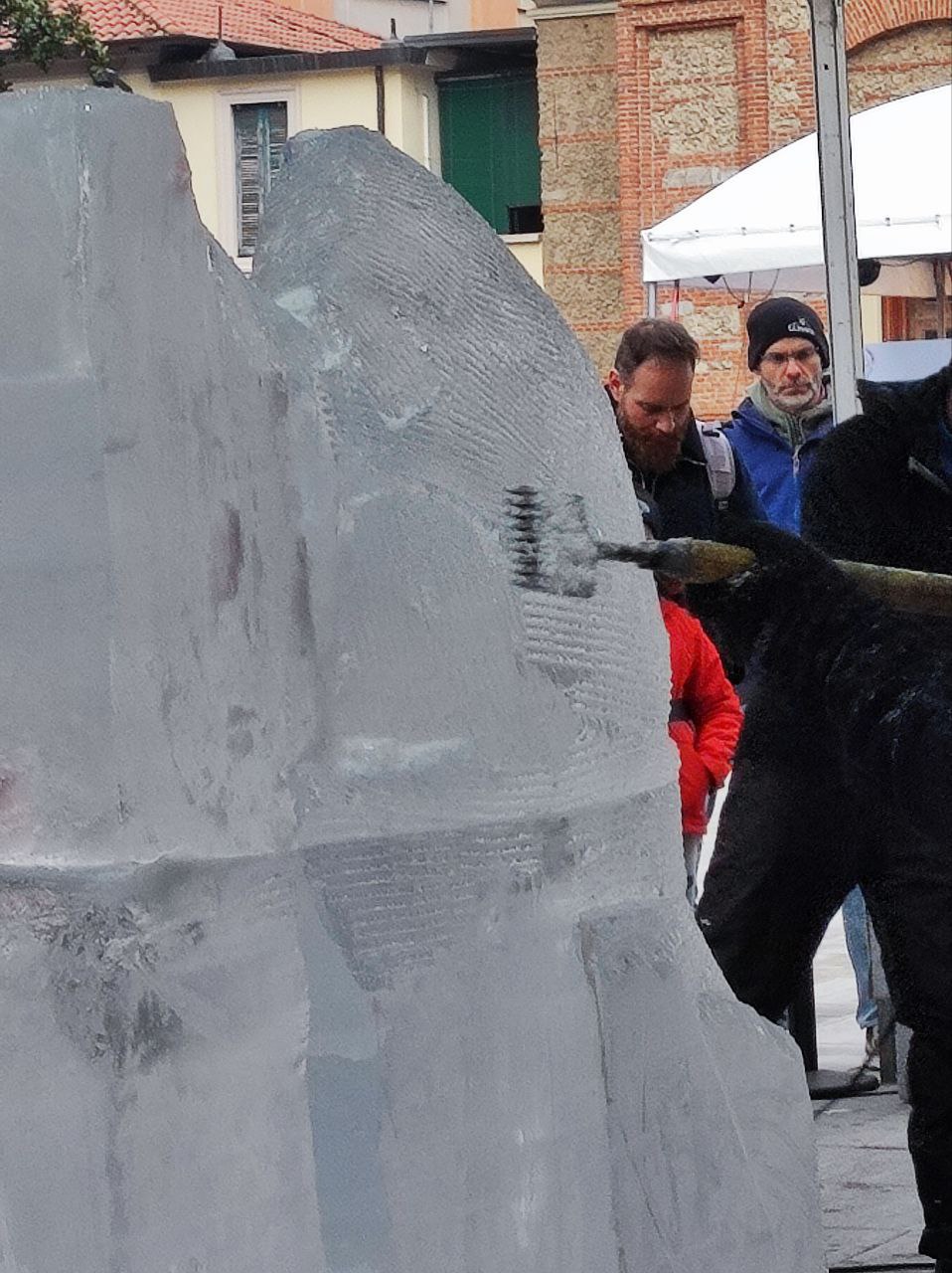 World Ice Art Championship 13-15 dicembre 2024, piazza Petazzi, Sesto San Giovanni