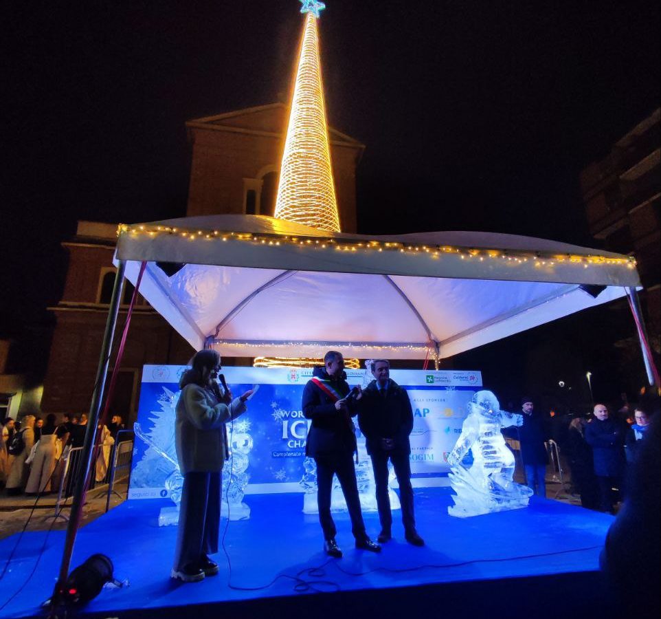 World Ice Art Championship 13-15 dicembre 2024, piazza Petazzi, Sesto San Giovanni