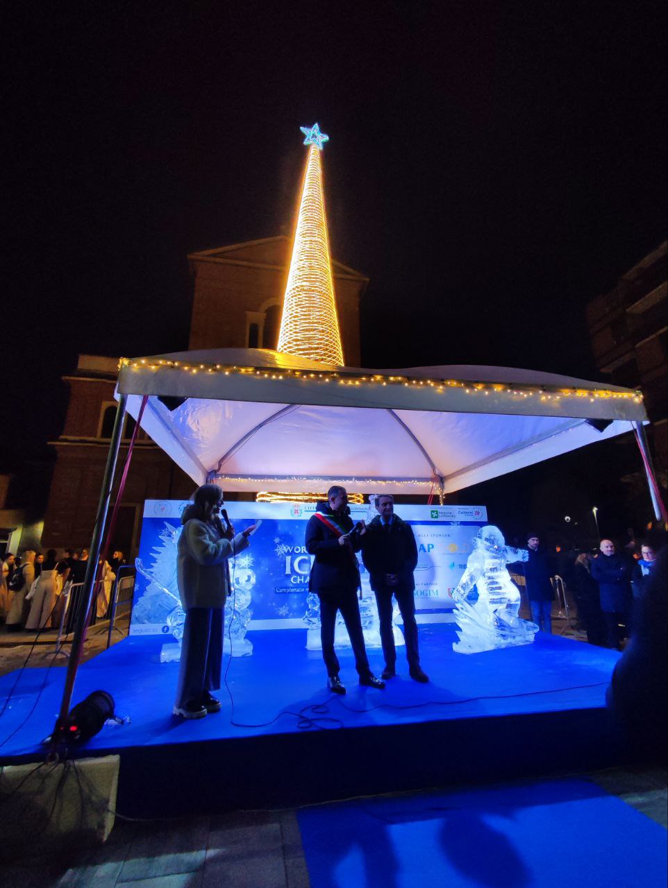 World Ice Art Championship 13-15 dicembre 2024, piazza Petazzi, Sesto San Giovanni